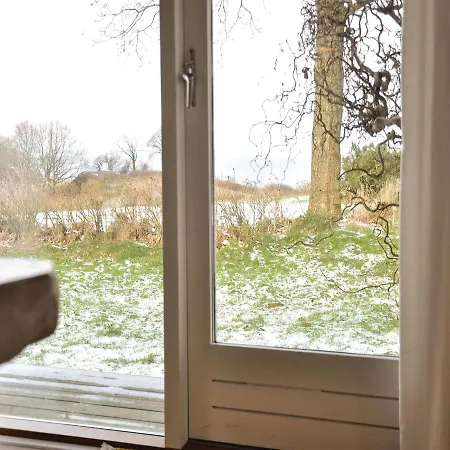 Three-bedroom Holiday In * Asperup
