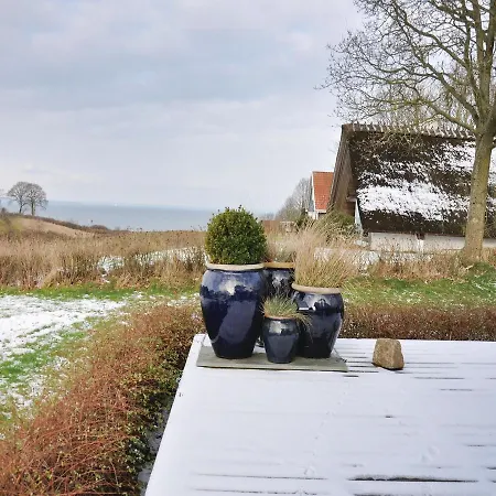 Three-bedroom Holiday In * Asperup