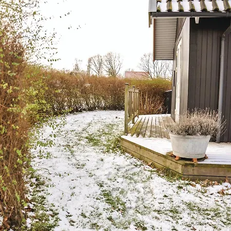 Three-bedroom Holiday In * Asperup
